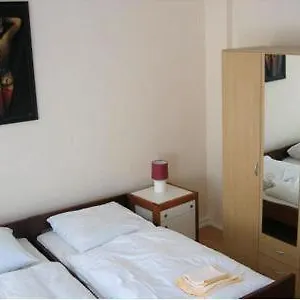 kolner-pension.topcolognehotels.com/